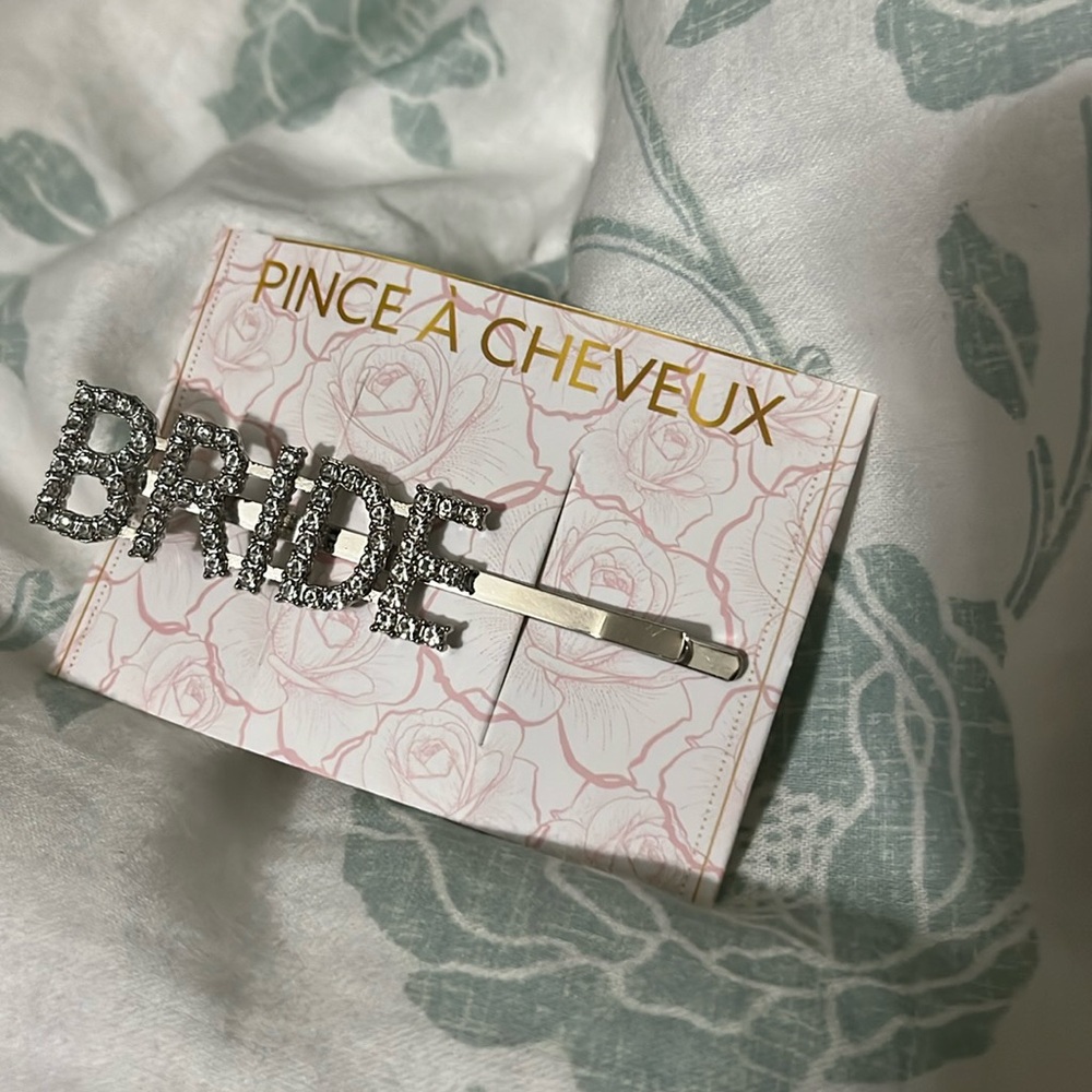 Bride Hair clip accessory